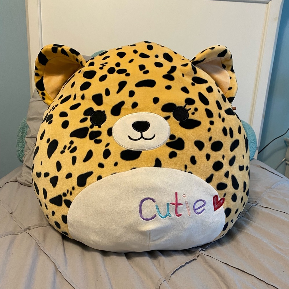 Lexie the Cheetah 16” Squishmallow
